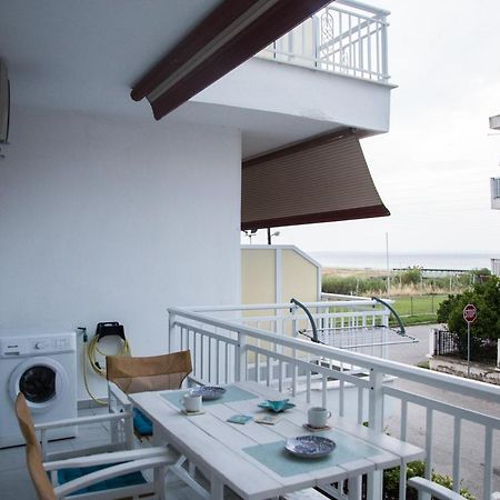 Grey Theros Apartments Паралія-Діонісіу Екстер'єр фото