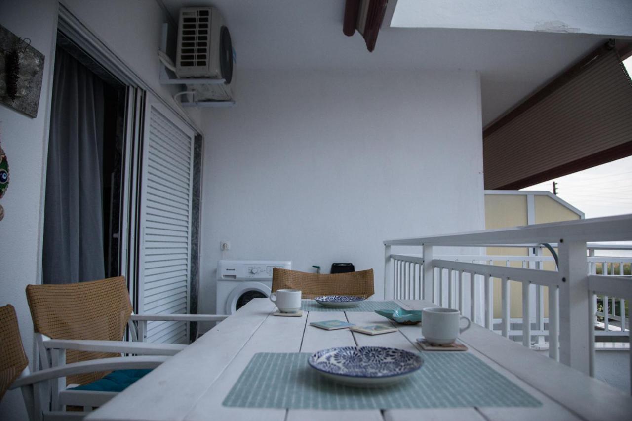 Grey Theros Apartments Паралія-Діонісіу Екстер'єр фото