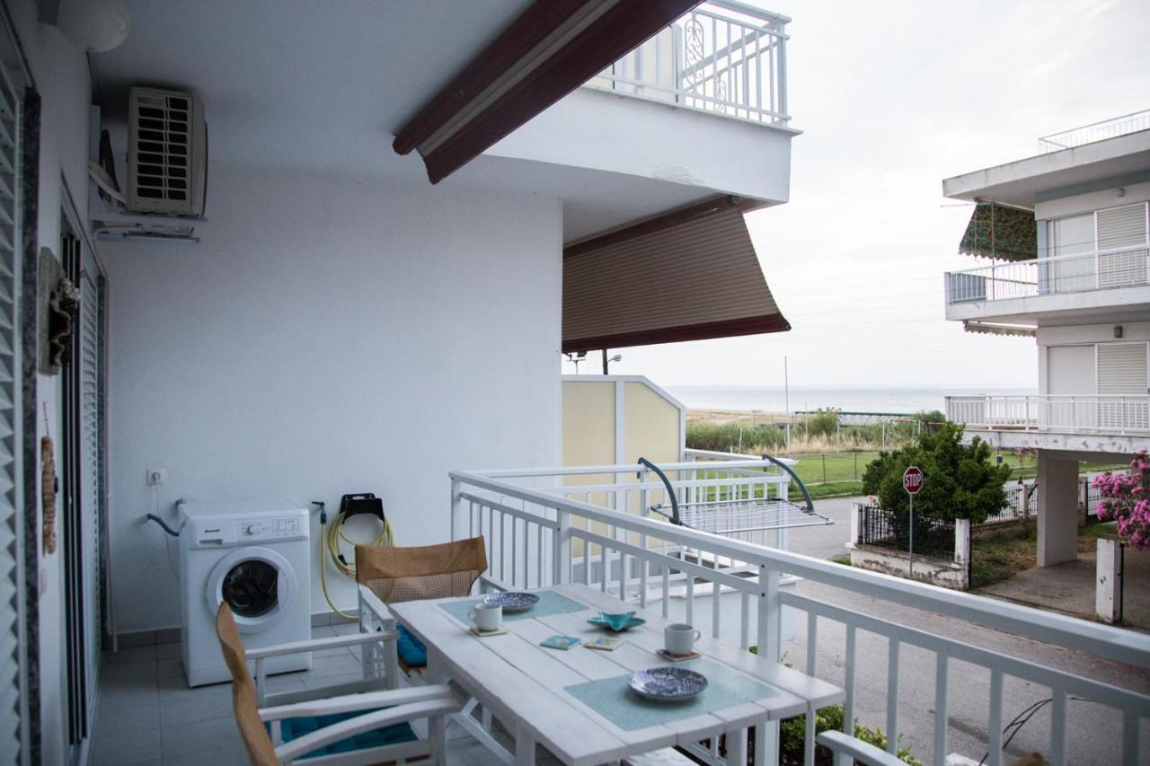 Grey Theros Apartments Паралія-Діонісіу Екстер'єр фото